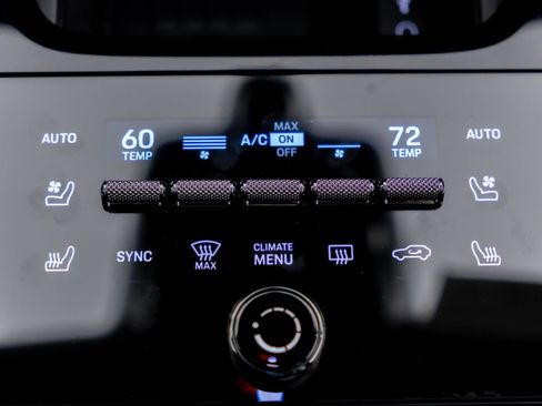 New 2026 Porsche Cayenne Coupe AWD/4WD image 25