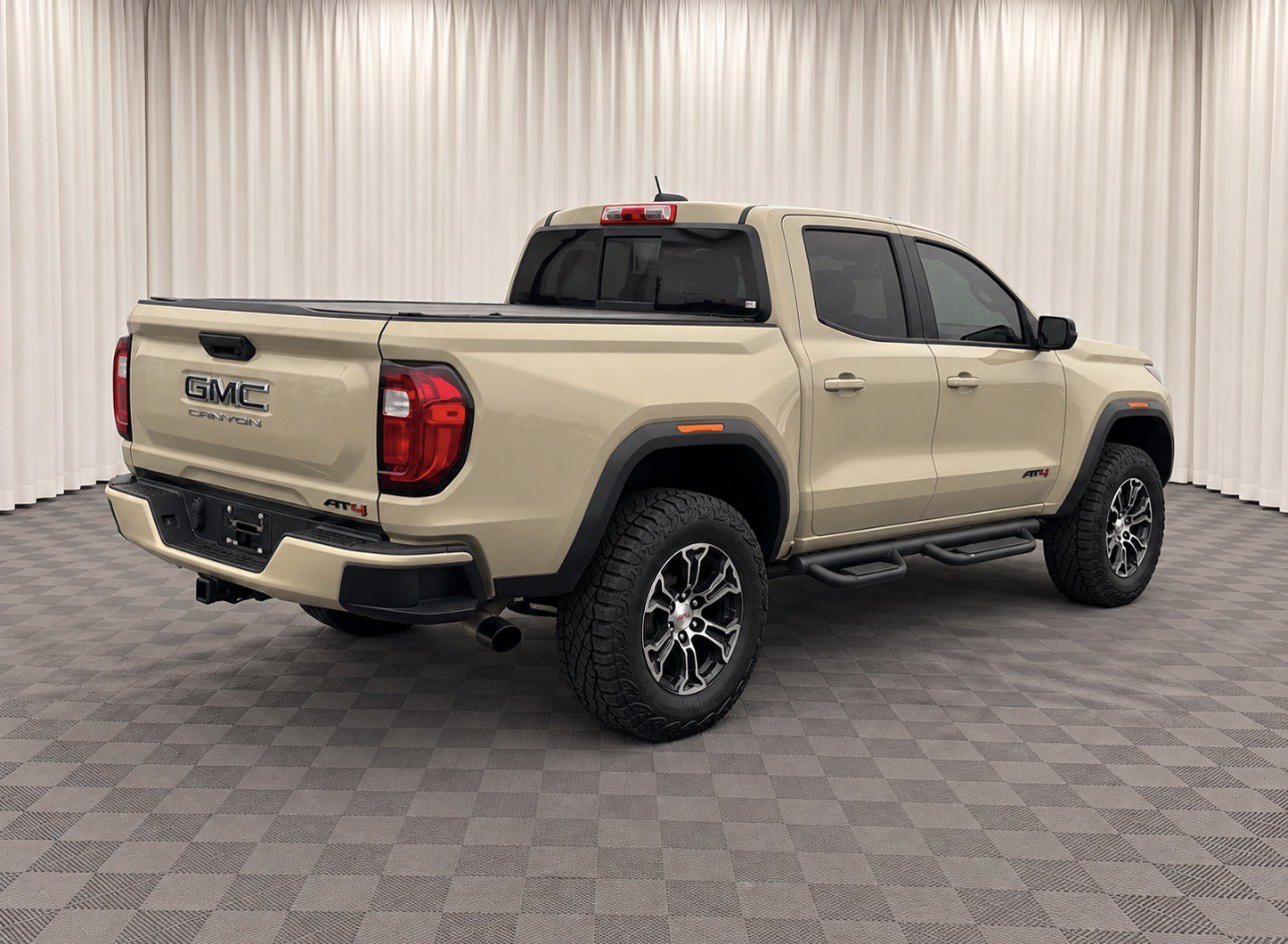Used 2023 GMC Canyon AT4 w/ LPO, Off Road Lift Package AWD/4WD image 3
