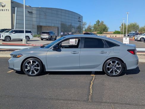 Used 2025 Honda Civic Sport Touring image 3