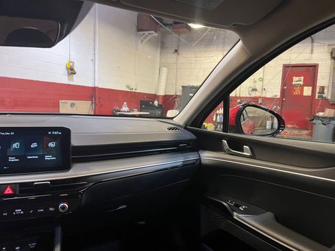 Used 2025 Kia K5 LXS image 35