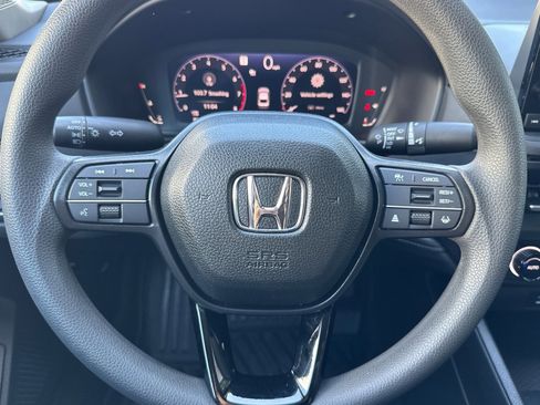 Used 2025 Honda Accord SE image 19