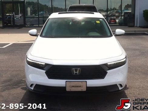 Used 2023 Honda Accord EX image 2