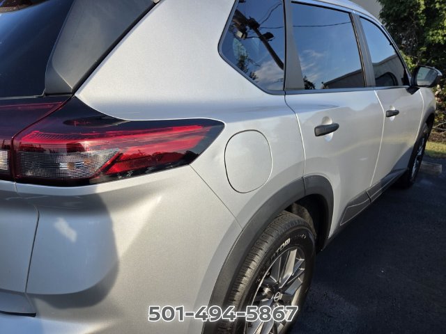 Used 2024 Nissan Rogue S FWD image 10