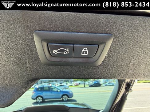 Used 2017 BMW X6 sDrive35i image 12