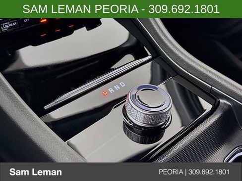 New 2025 Jeep Grand Cherokee L Altitude image 16