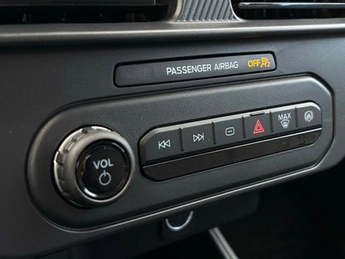 New 2025 Ford Maverick XL w/ 4K Tow Package image 34