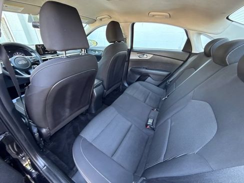 Used 2021 Kia Forte LXS FWD image 35