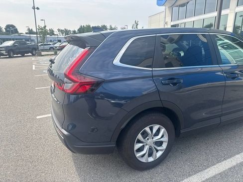 Certified 2025 Honda CR-V LX image 5