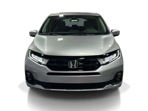 New 2026 Honda Odyssey Touring image 6
