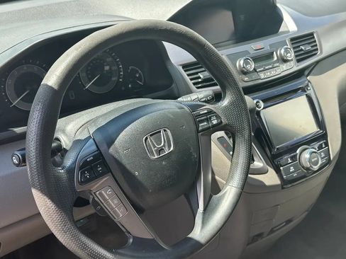 Used 2015 Honda Odyssey EX image 21
