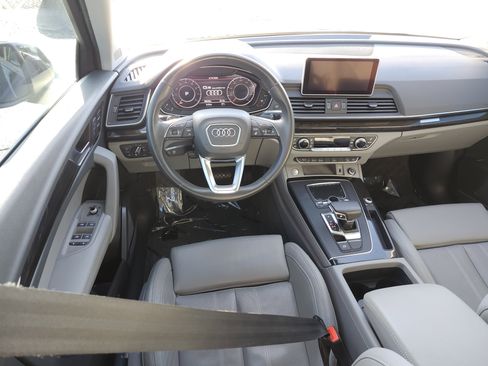 Used 2019 Audi Q5 2.0T Premium Plus w/ Premium Plus Package image 28