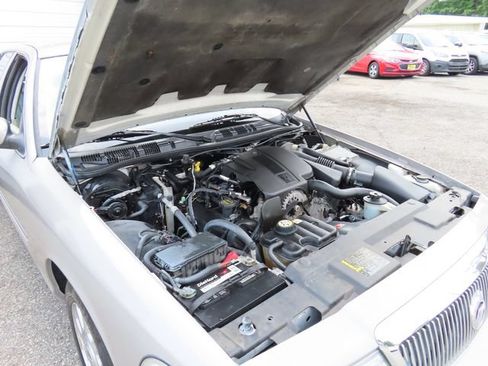 Used 2005 Mercury Grand Marquis LS RWD image 22