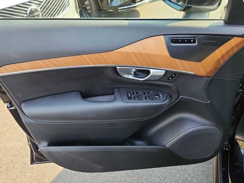 Certified 2024 Volvo XC90 B6 Plus w/ Protection Package Premier image 12