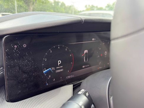 Used 2025 Nissan Murano SV AWD/4WD image 22