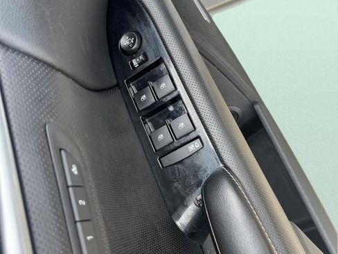 Used 2019 Cadillac XTS Luxury image 27