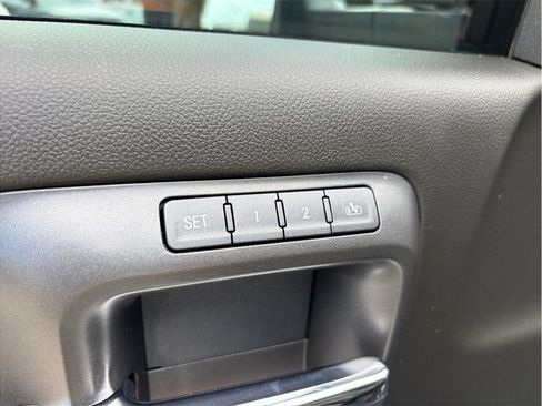 Used 2019 GMC Sierra 2500 Denali w/ Duramax Plus Package AWD/4WD image 25