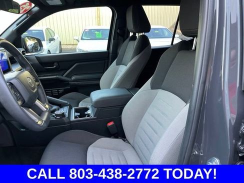 Used 2025 Toyota 4Runner TRD Off-Road AWD/4WD image 7