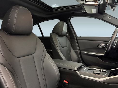 Used 2023 BMW 330i Sedan w/ Driving Assistance Package image 32