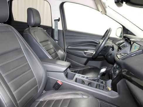 Used 2018 Ford Escape Titanium w/ Ford Safe & Smart Package FWD image 23