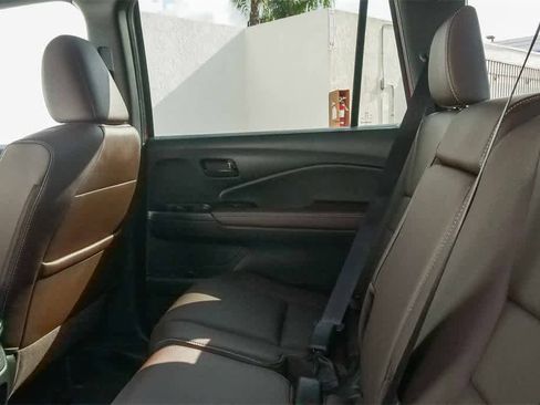 Used 2024 Honda Passport EX-L image 14