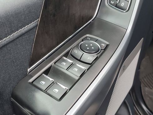 Used 2022 Ford F150 Lariat w/ Equipment Group 502A High image 24