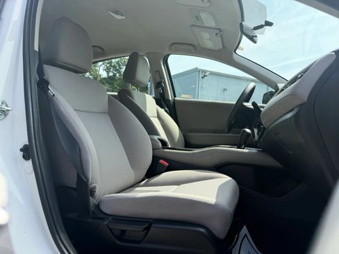 Used 2018 Honda HR-V LX image 15