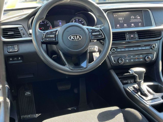 Used 2020 Kia Optima LX FWD image 14