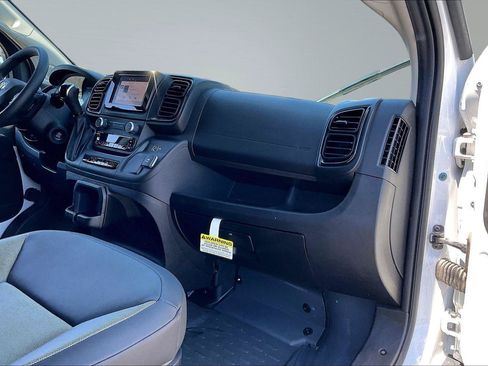 Used 2025 RAM ProMaster 2500 w/ Convenience Group FWD image 19