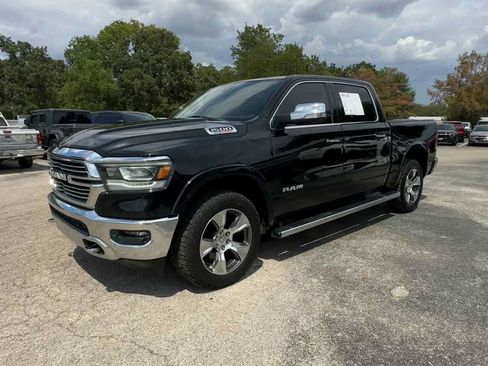 Used 2022 RAM 1500 Laramie AWD/4WD image 4