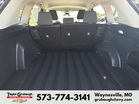 Used 2024 Toyota RAV4 XLE AWD/4WD image 32