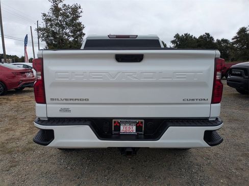 Used 2023 Chevrolet Silverado 1500 Custom image 4