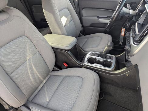 Used 2019 Chevrolet Colorado LT image 11
