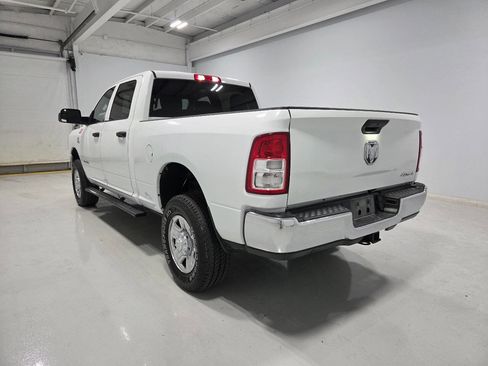 Used 2022 RAM 2500 Tradesman w/ Chrome Appearance Group AWD/4WD image 5
