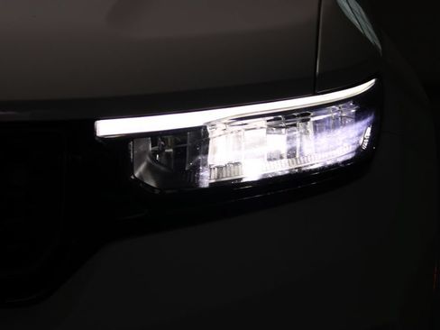 Used 2024 Jeep Grand Cherokee Summit AWD/4WD image 77