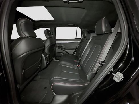 New 2025 Jeep Wagoneer S Launch Edition image 15