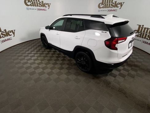 Certified 2024 GMC Terrain SLE w/ Driver Convenience Package FWD image 6