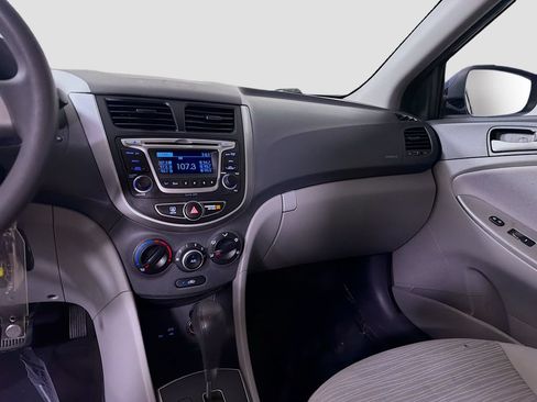 Used 2016 Hyundai Accent SE FWD image 24