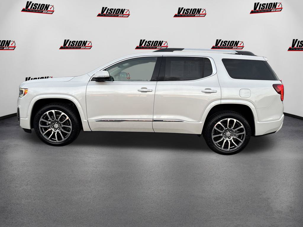 Used 2023 GMC Acadia Denali w/ Denali Ultimate Package AWD/4WD image 2