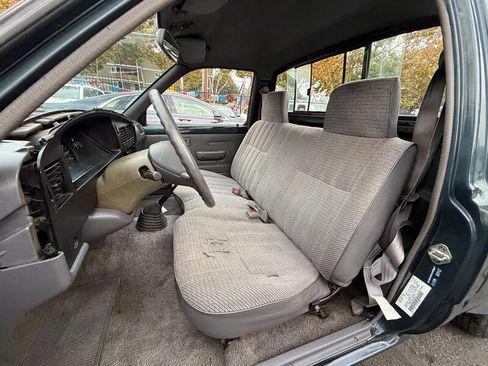 Used 1994 Toyota Pickup 2WD Regular Cab image 14