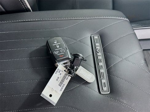 New 2026 RAM 2500 Limited w/ Towing Technology Group image 20