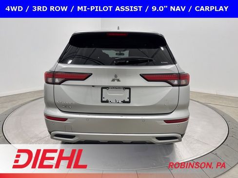 Used 2024 Mitsubishi Outlander SE image 6