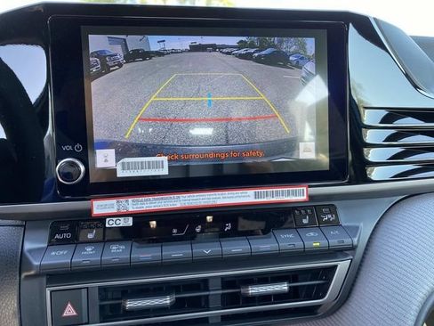 New 2026 Toyota Camry SE AWD/4WD image 9