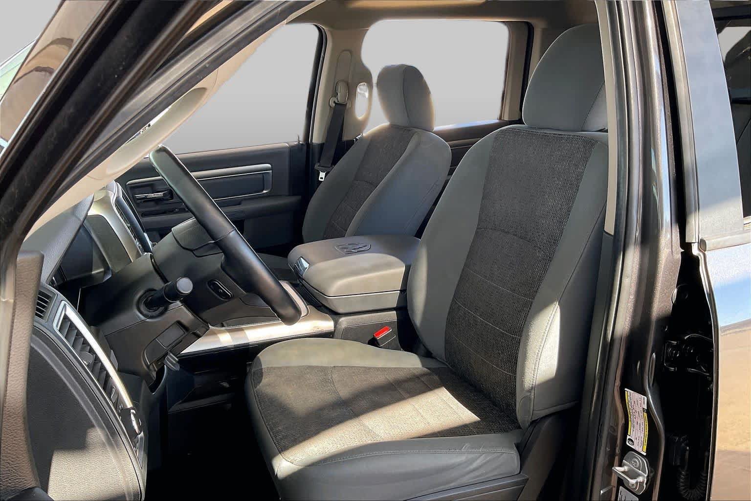 Used 2017 RAM 1500 Big Horn AWD/4WD image 9