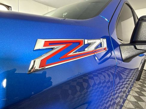 Used 2023 Chevrolet Silverado 1500 RST w/ Z71 Off-Road Package image 39