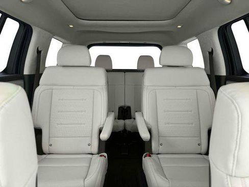 New 2025 Hyundai Santa Fe Calligraphy AWD/4WD image 16