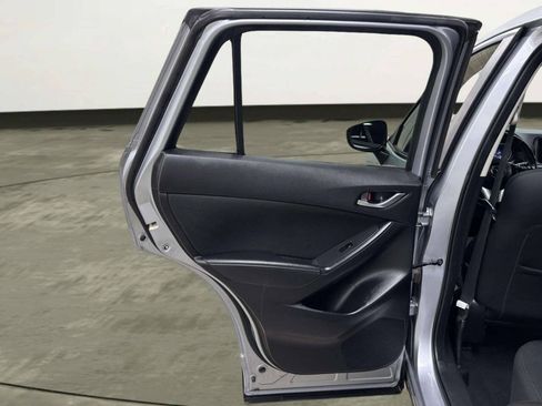 Used 2016 MAZDA CX-5 Touring FWD image 16