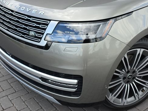 Certified 2023 Land Rover Range Rover Autobiography AWD/4WD image 9