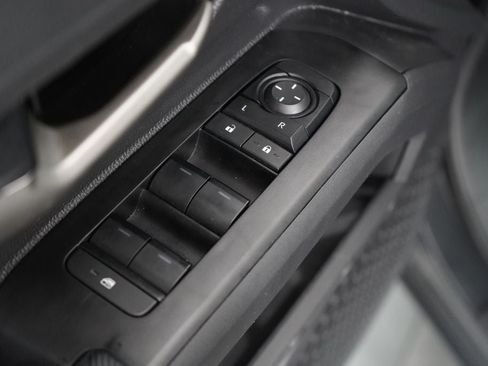 Used 2025 Toyota Tacoma TRD Off-Road AWD/4WD image 20