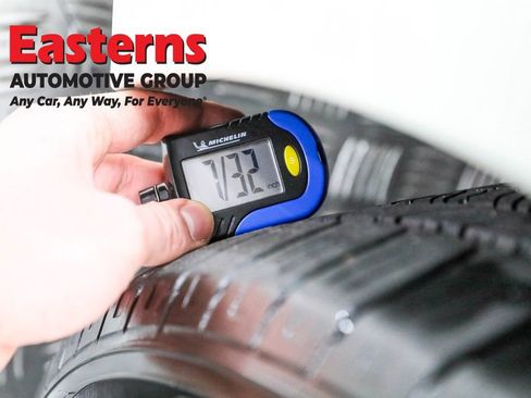 Used 2017 Nissan Maxima Platinum image 27