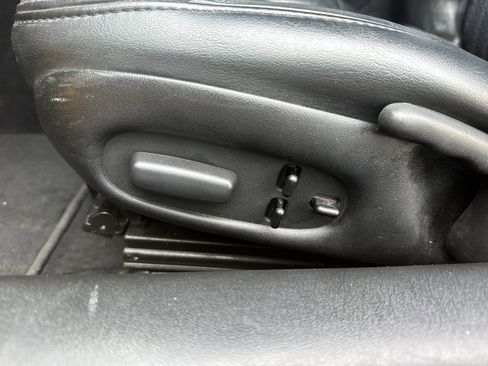 Used 2001 Chevrolet Corvette Convertible w/ Preferred Equipment Group2 RWD image 12